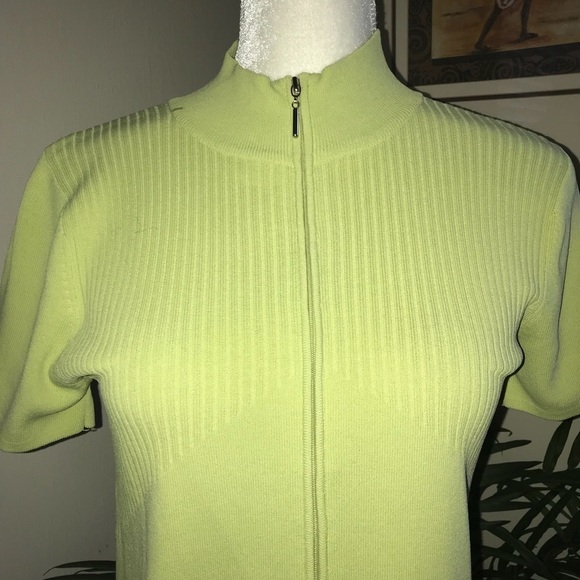 2/$20 Carducci StretchKnit Short Sleeve Zipper Front Top - Picture 4 of 7